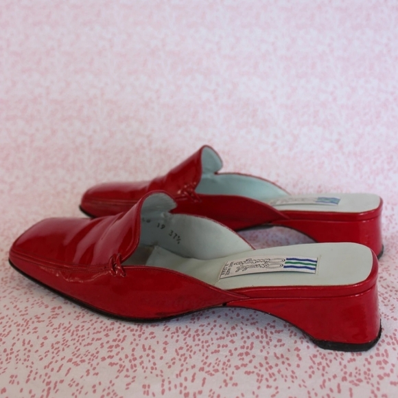 Vintage Cherry Mules - Picture 3 of 3